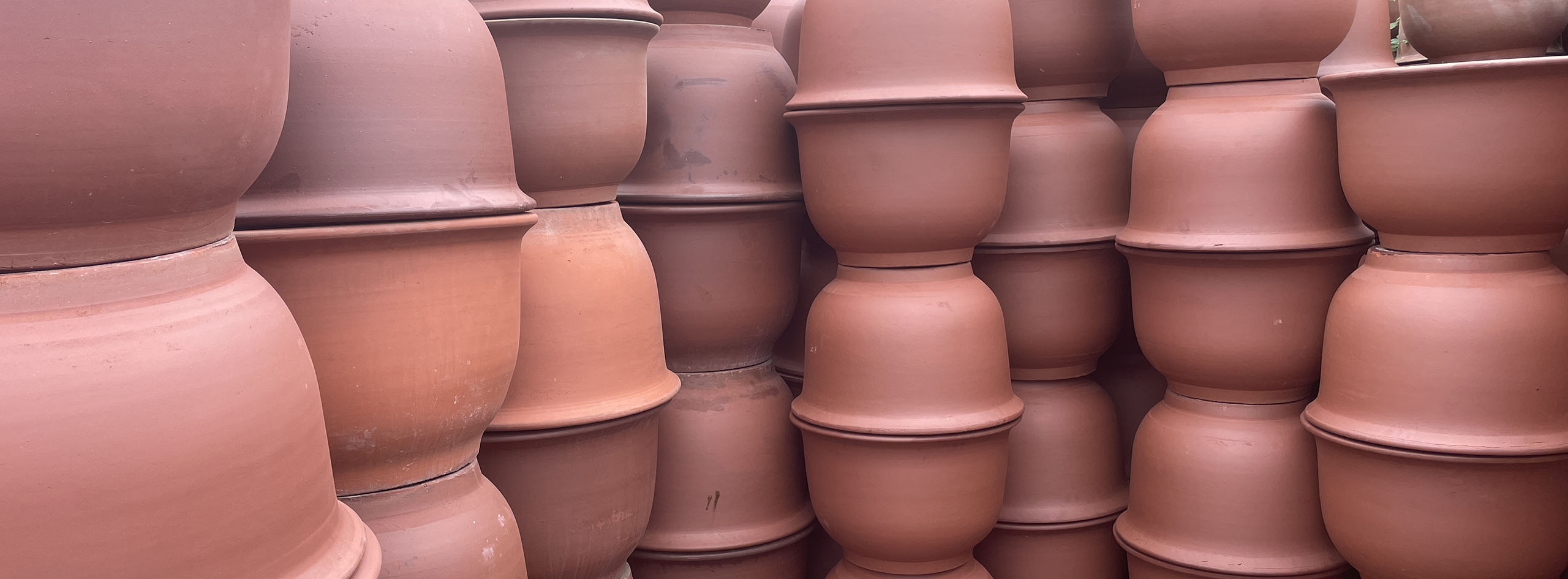 40cm High Circular Clay Flowerpot