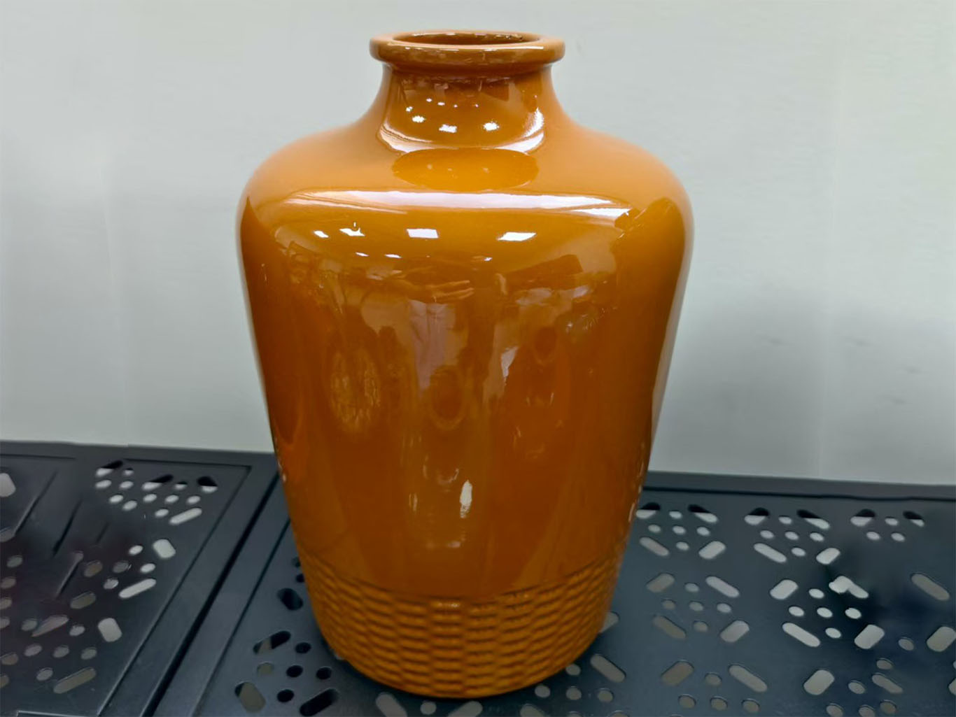 Hexin Terracotta Bottle