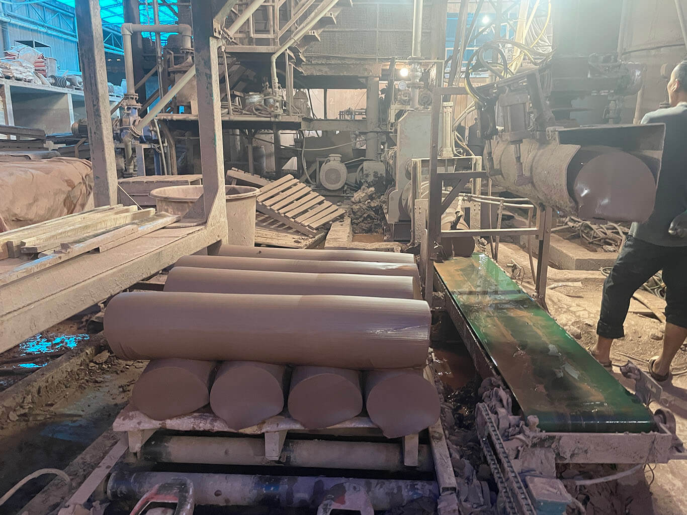 Mud making machine for making mud materials